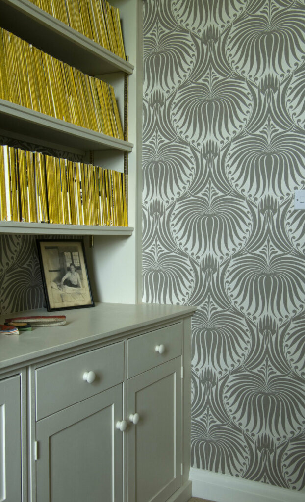 Papiertapete Lotus im Wohnzimmer | Raumspot Potsdam
